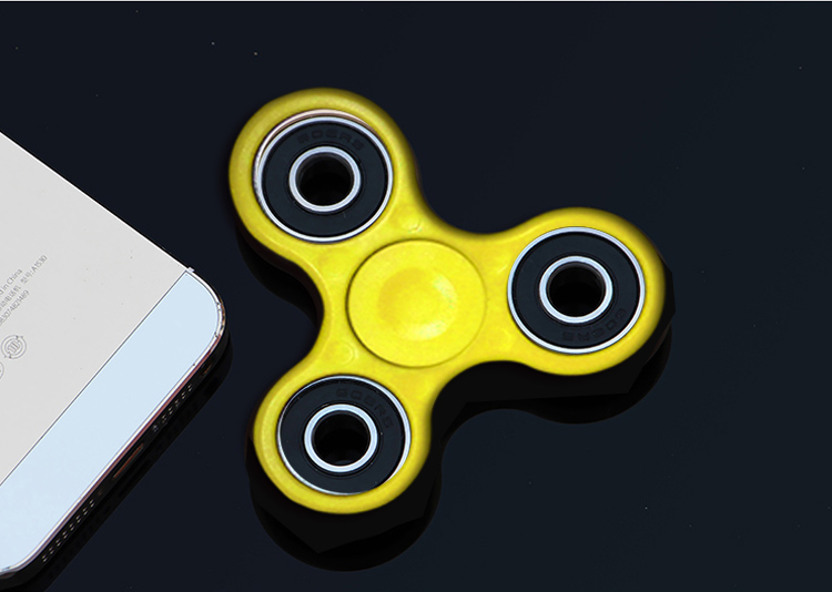 Stress Hand Toy Hand Spinner with Metal Spinner